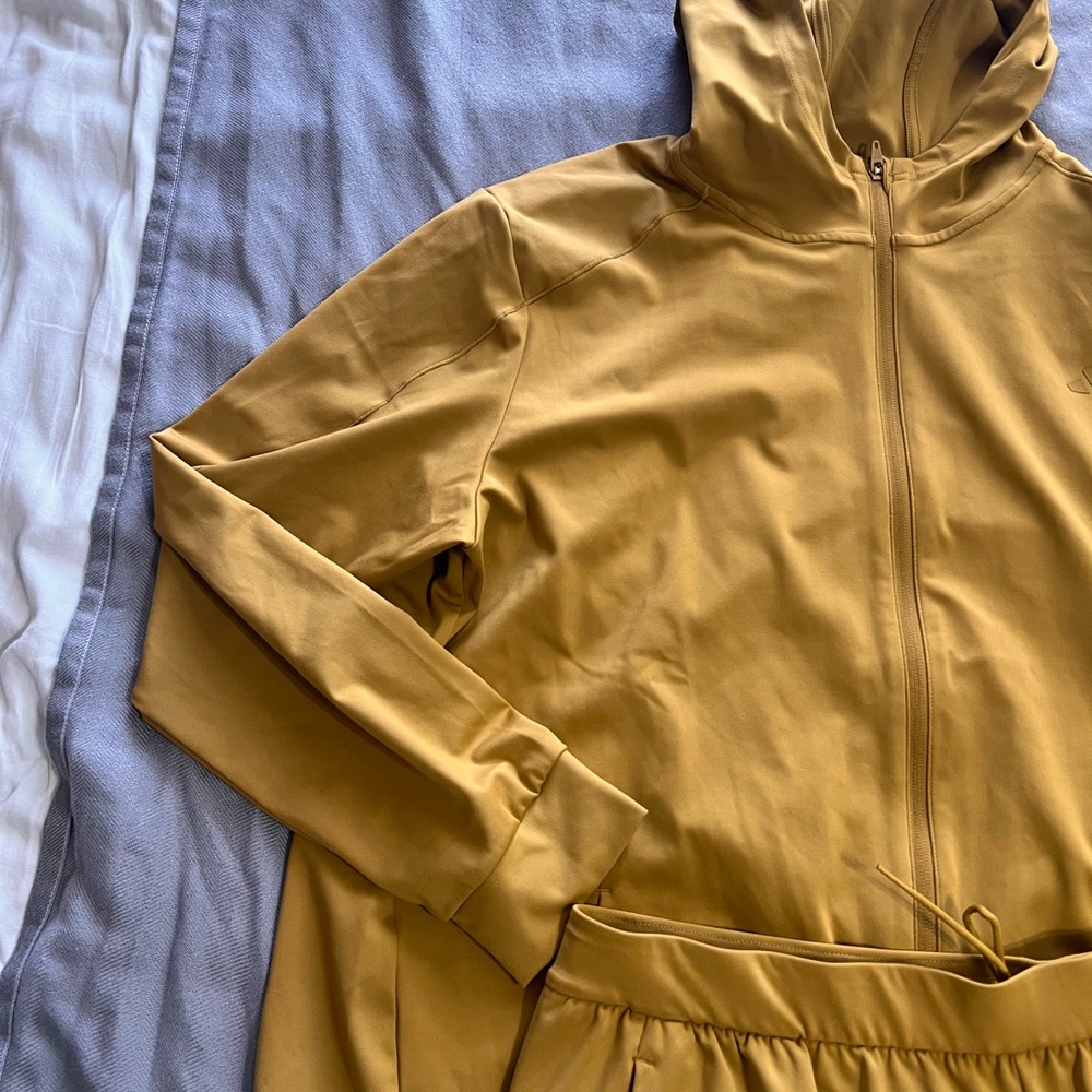 Brand New Adidas Men Tracktop Sz XL - Picture 5 of 5